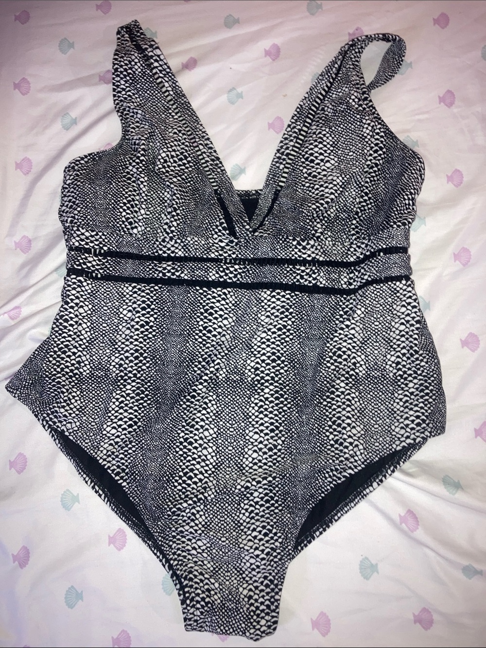 George Black and White Patterned One-Piece Swimsuit